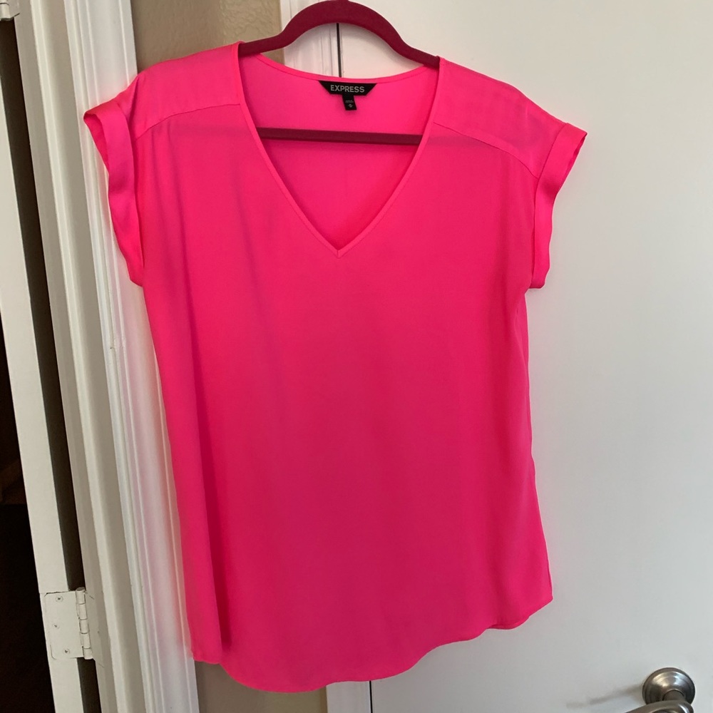 Pink express short sleeved blouse